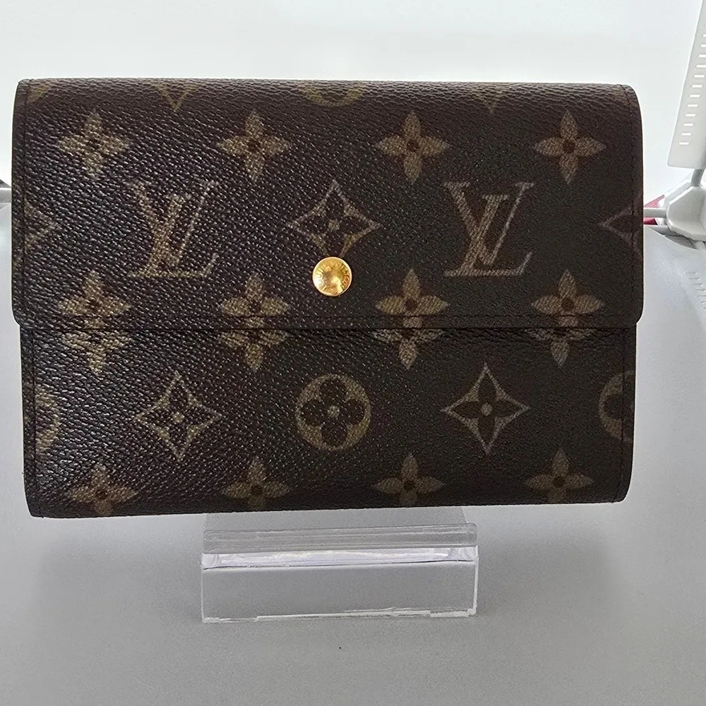 👛SOLD👛 Louis Vuitton Monogram Porte Monnaie Viennoise Bifold Wallet